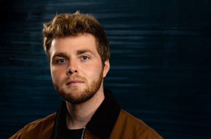 Alex Warren (TikTok Star) Bio, Wiki, Girlfriend, Age, Height, Weight, Net Worth, Career, Facts