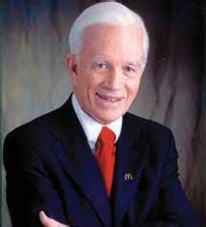 Andrew McKenna Net Worth, Income, Salary, Earnings, Biography