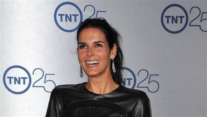 Angie Harmon Net Worth, Income, Salary, Earnings, Biography