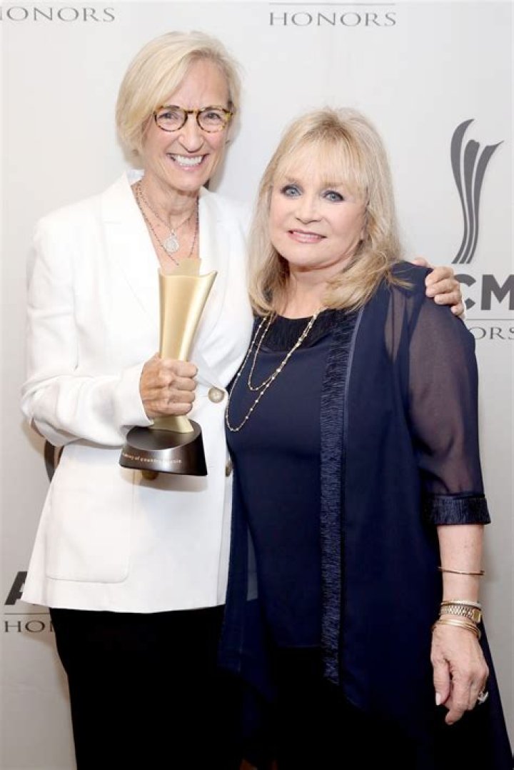 Barbara Mandrell Net Worth, Income, Salary, Earnings, Biography