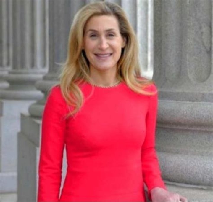 Beth Bernstein Net Worth, Income, Salary, Earnings, Biography