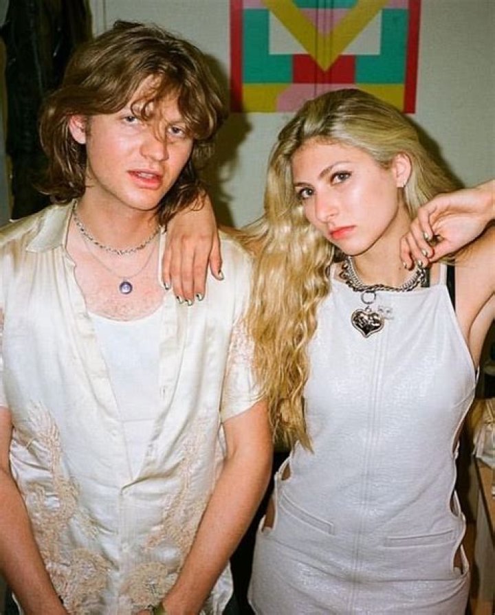 Blu DeTiger Age And Boyfriend: Meet The Singer On Instagram