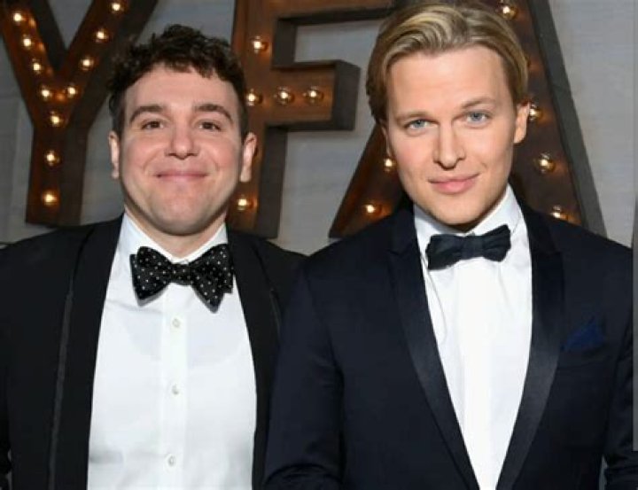 Did Jon Lovett And Ronan Farrow Breakup? Answered