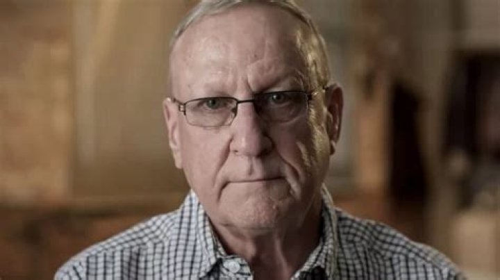 Earl Hebner Net Worth, Income, Salary, Earnings, Biography