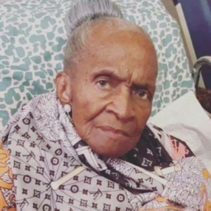 Grandma Holla- Wiki, Age, Height, Net Worth, Husband, Death