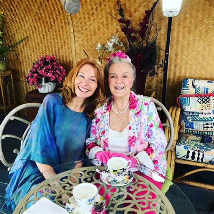 Helen Bransford Net Worth