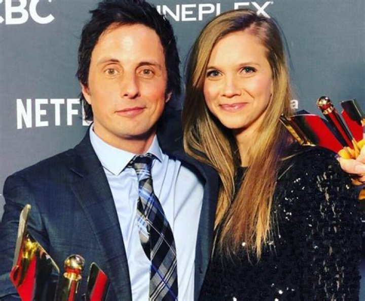 How Much Is Jonny Harris Net Worth? Married and Wife Details Personal Life