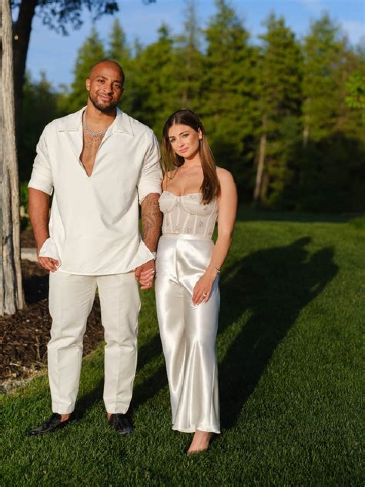 Is AJ Dillon Related To Corey Dillon? The Relationship Between The Footballer’s Explored