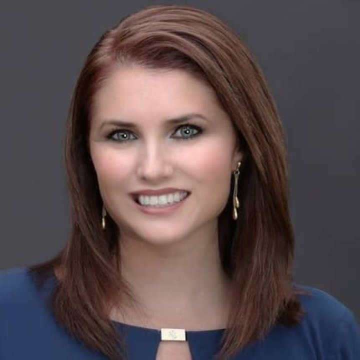 Jenn Harcher Meteorologist FOX 8, Biography, Wiki, Age, Height, Weight Loss, Parents, Husband, Salary, Net worth