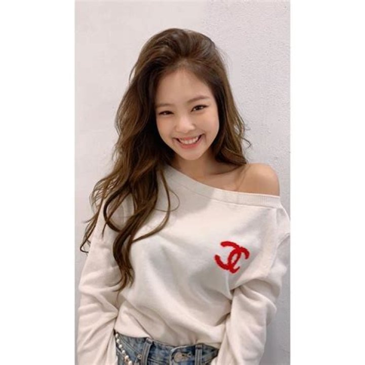Jennie Kim (Korean Singer) Age, Height, Weight, Measurements, Boyfriend, Net Worth, Career, Facts