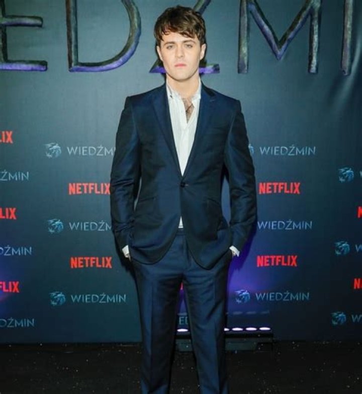 Joey Batey Wiki, Biography , Age, Height, Girlfriend, Family, Net Worth, Family