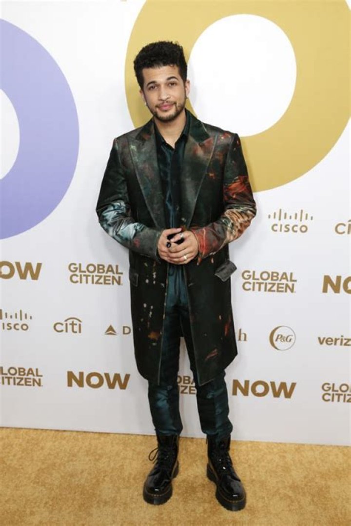 Jordan Fisher Net Worth