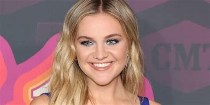 Kelsea Ballerini Age, Net Worth, Instagram, Songs, Dad, High School, Height