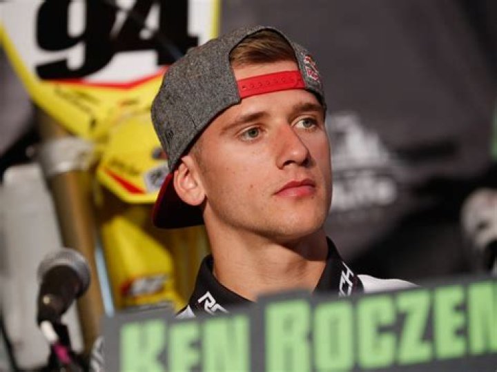 Ken Roczen Bio, Wiki, Age, Height, Arm, Surgery, Wife, Salary, Net Worth
