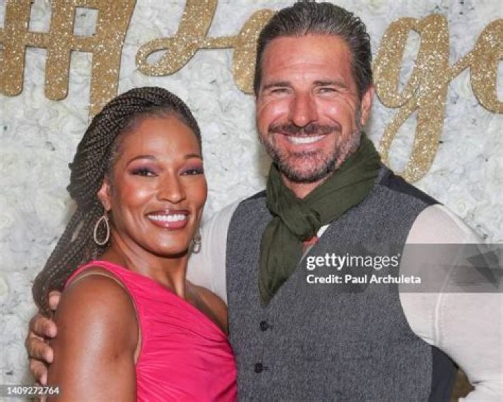 Kron Moore Wiki, Age, Birthday (The Oval) Married, Boyfriend, Husband, Net Worth