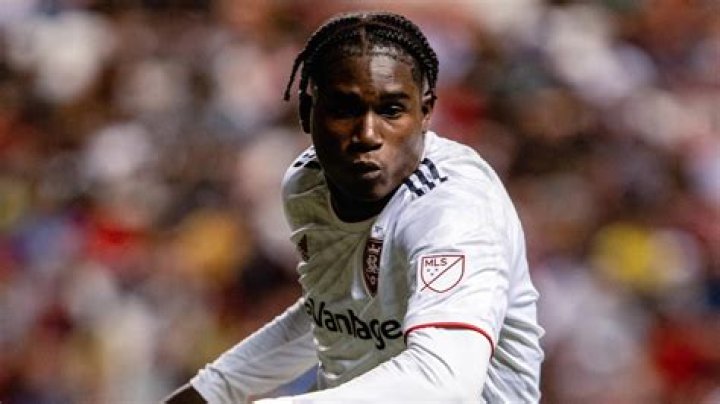 MLS: What Is Axel Kei Height and Age? Meet His Parents and Girlfriend