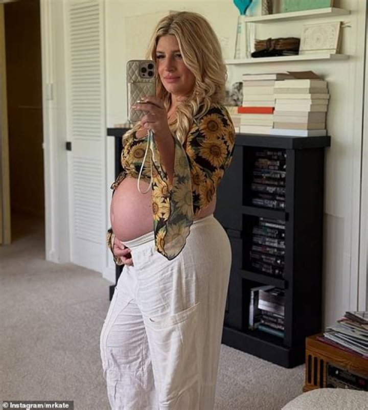 Mr Kate Wiki, Biography, Age, Height, Weight, Net Worth, Ethnicity, Religion, Kate Albrecht, Dating, Married, Husband, Trivia, Facts