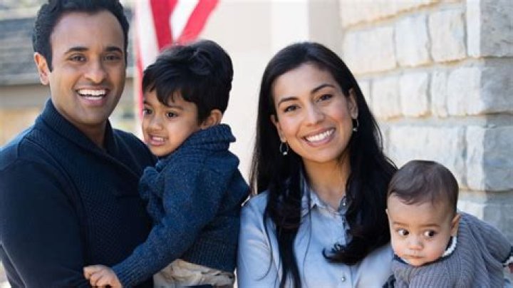 Paulo Avelino Bio, Age, Height, Girlfriend, Son, Wife, Movies, Net Worth and Family