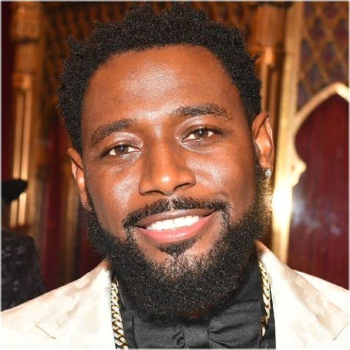 Toni Wayne Net Worth