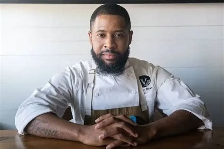 Top Chef: Who Is Damarr Brown? Age Ethnicity Instagram Explored