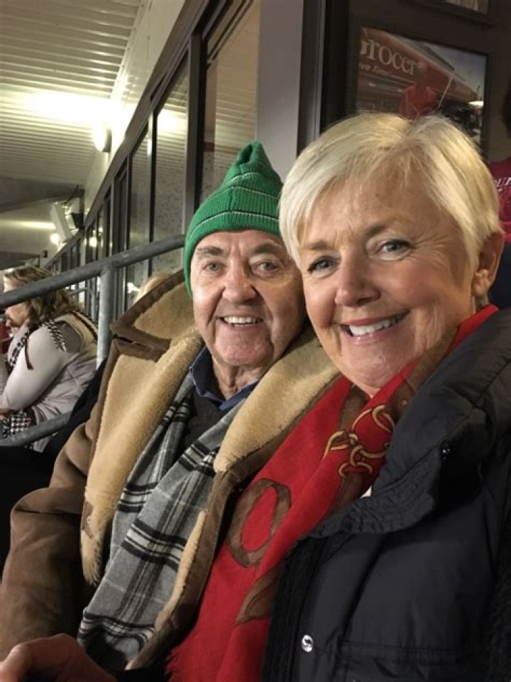 What Happened To Fuzzy Zoeller Wife? Diane Thornton Zoeller Death Cause and Family